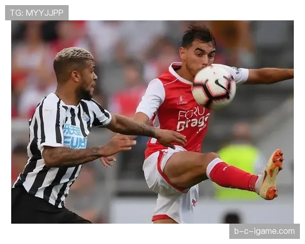 摩纳哥灵活战术体系成关键，法甲赛季表现抢眼