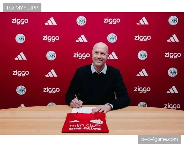 克鲁伊夫经典比赛中的战术革新如何塑造现代足球理念