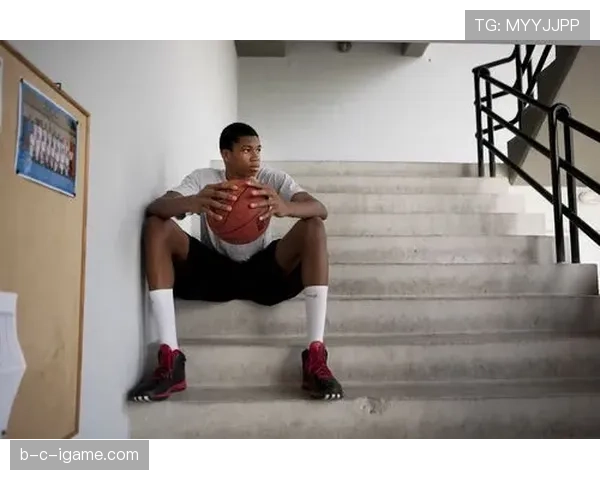 冰岛足球热潮持续升温，稳健表现点燃全球球迷梦想