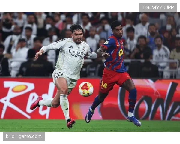 拉菲尼亚状态回暖闪耀赛场,稳健表现铸就职业生涯高光时刻 拉菲尼亚状态回暖闪耀赛场,稳健表现铸就职业生涯高光时刻