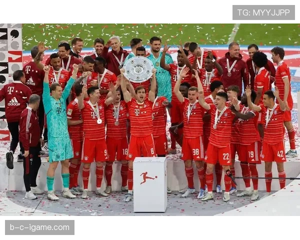 恰尔汗奥卢组织能力亮眼,稳健表现助球队进攻打开新局面 恰尔汗奥卢组织能力亮眼,稳健表现助球队进攻打开新局面