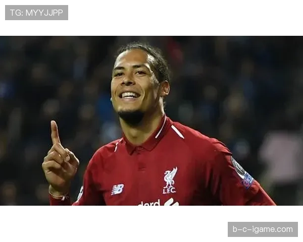 范戴克:欧足联年度最佳球员中卫代表 范戴克:欧足联年度最佳球员中卫代表