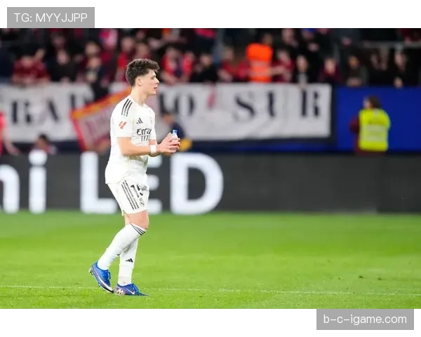 居莱尔在皇马的战术定位与出场困境