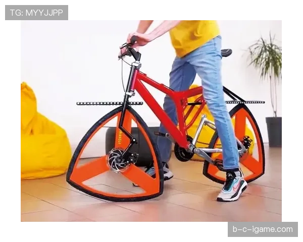 熊朝忠这生活，光是鞋子钱都能买辆自行车吧？